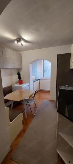 Apartament de inchirat 3 camere decomandat - 1