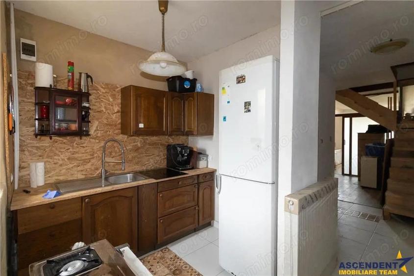 Proprietate autentica, stil traditional:Eco, cu parau pitoresc si vedere spectaculoasa, teren 900 mp - 18