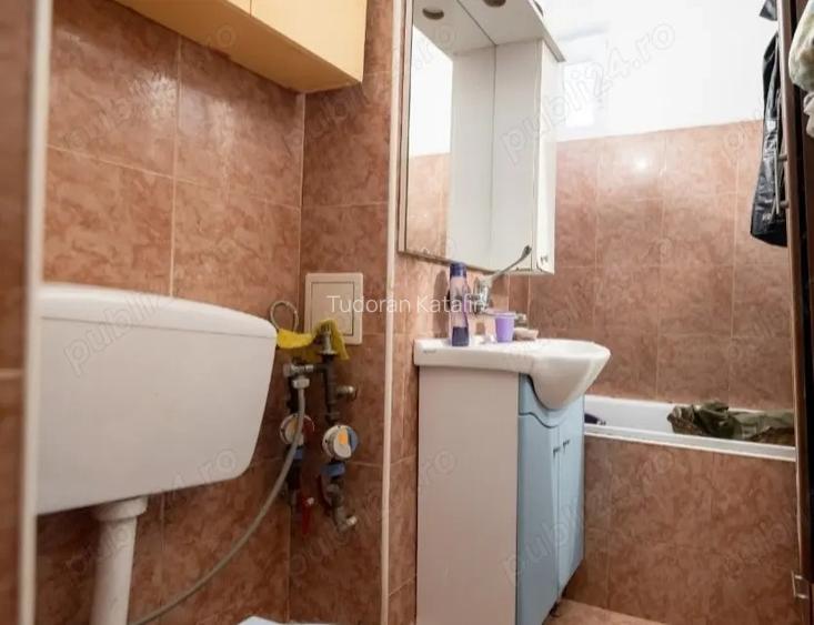 Apartament cu doua camere Oradea Apartament cu doua camere Oradea