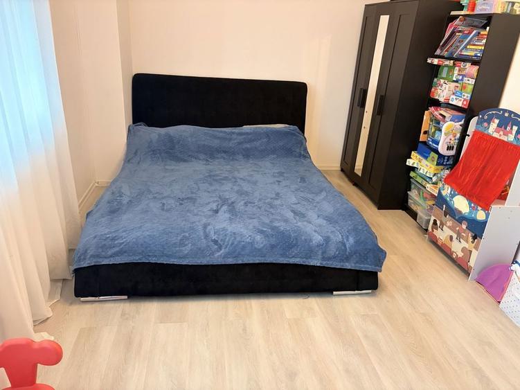 Apartamanet de vanzare cu doua camere decomandate si loc de parcare - 1