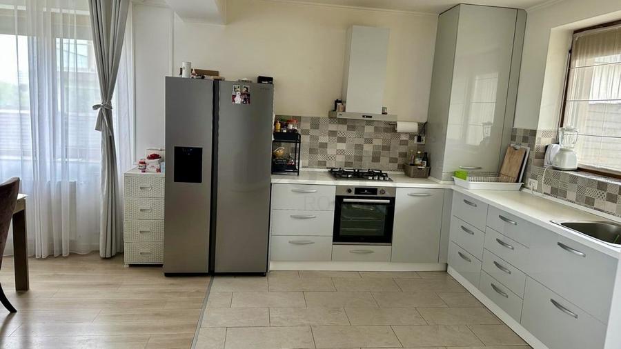 REV2005645 Vila 4 camere in complex nou Pipera lac  Emil Racovita - 3