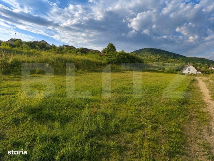 Teren intravilan 500 mp cu toate utilitatile, zona linistita de case - 1