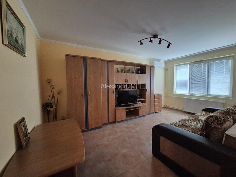 Apartament cu 3 camere decomandat, mobilat în Nicolae Grigorescu Apartament cu 3 camere decomandat, mobilat în Nicolae Grigorescu