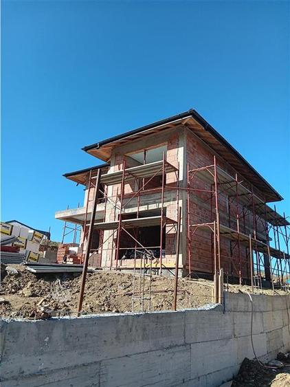 Pietrarie Barnova langa padure VILA P+E su 120mp teren 400mp (rest de plata in 3 - 3