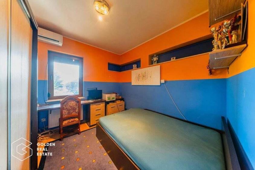 Vila spatioasa cu cinci dormitoare ?i teren generos de 1440 m in Aradul Nou - 14