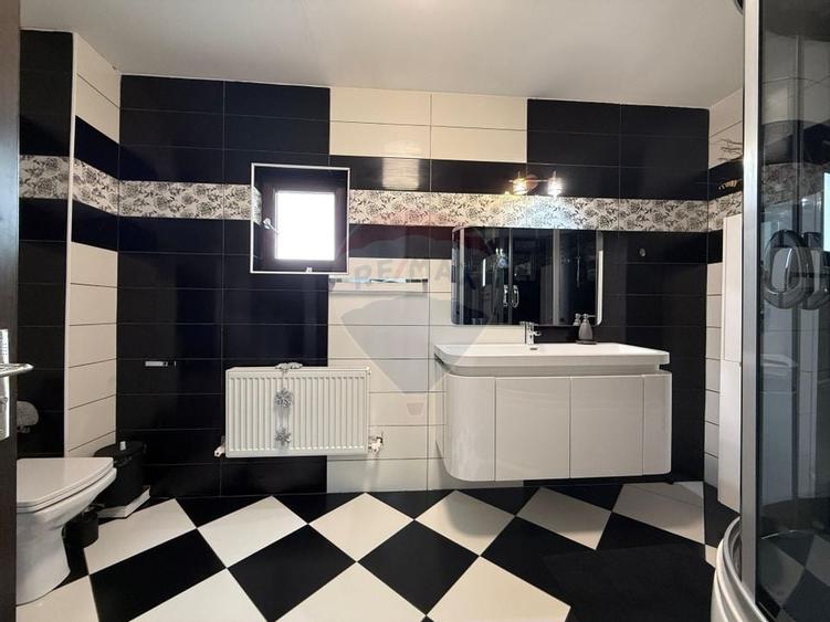 Vila  cu 5 camere de vanzare in Serbanesti - 13