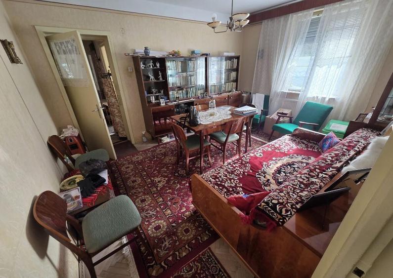 Apartament 3 camere CENTRU - piata si faleza - 1