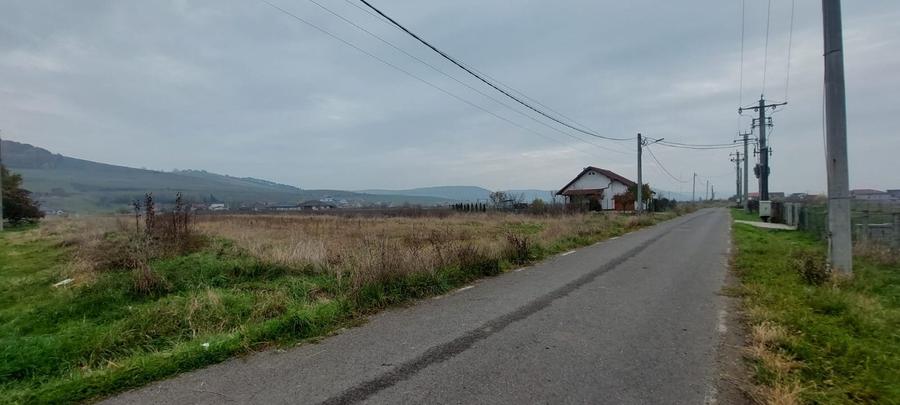 Imobilstar vinde teren pentru case in Ernei - 6