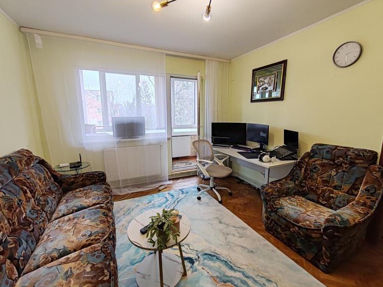 Apartament 2 camere semimobilat zona Astra - Planete - 1