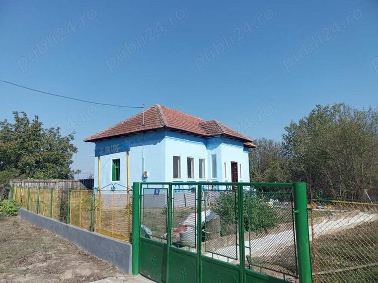 Casa cu teren 2000 m.p. - 2