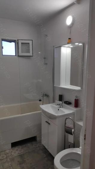 Proprietar vand apartament 2 camere - 2