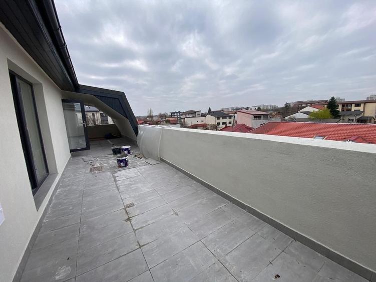 Apartament tip penthouse 4 camere de Vanzare Crangasi - 7