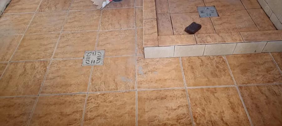 Vand casa cu teren de 2080 mpin Dor Marunt - 2