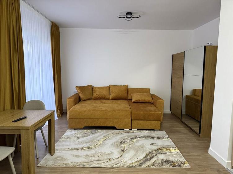 Inchiriez garsoniera bloc nou,lift,AC,mobilata,balcon,centrala proprie - 2