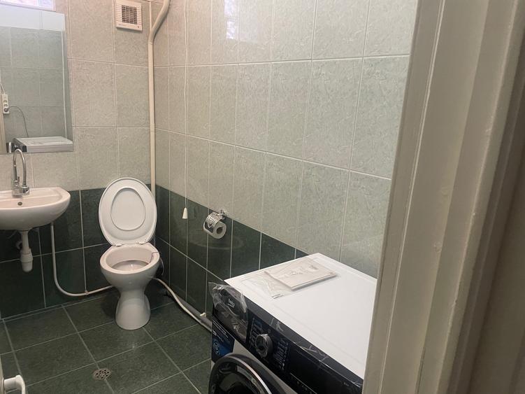 Unirii-Mitropolie 4 Camere Decomandat - 11