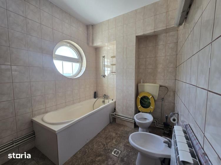 Apartament cu 3 camere în Gruiu