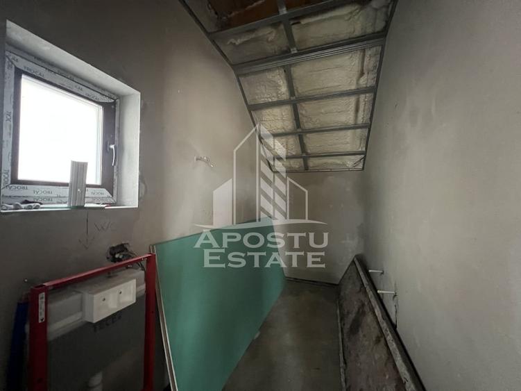 Duplex cu 4 camere cu Canalizare în Covaci
