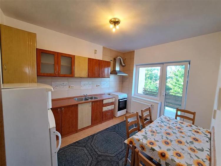 Duplex cu 5 camere cu Canalizare în Andrei Mureșanu