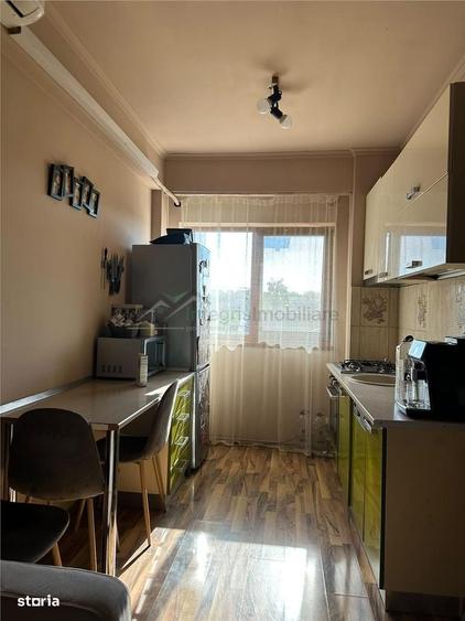 Apartament cu 2 camere decomandat în Paleu