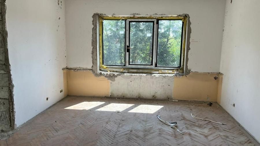 Casă individuală cu 11 camere cu Piscina în Snagov
