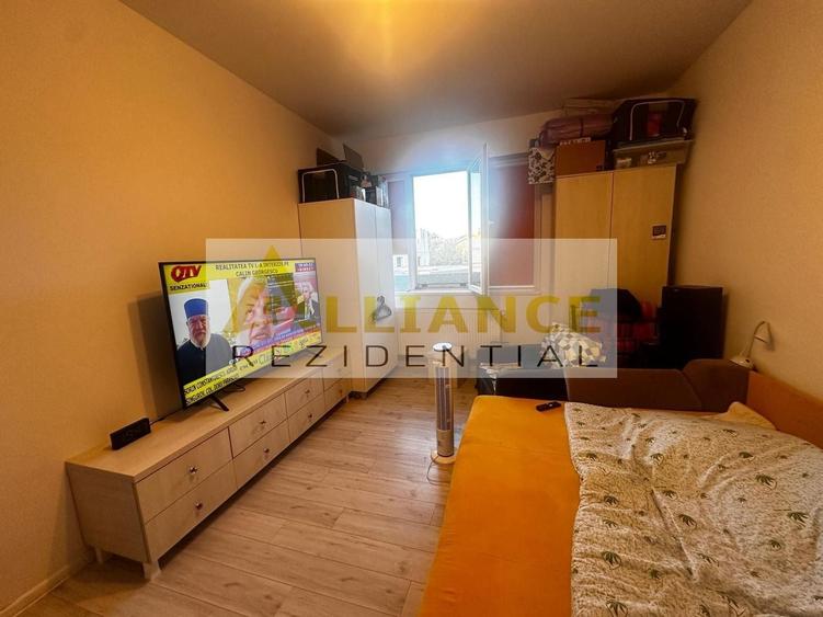 Apartament cu 2 camere decomandat în Sud