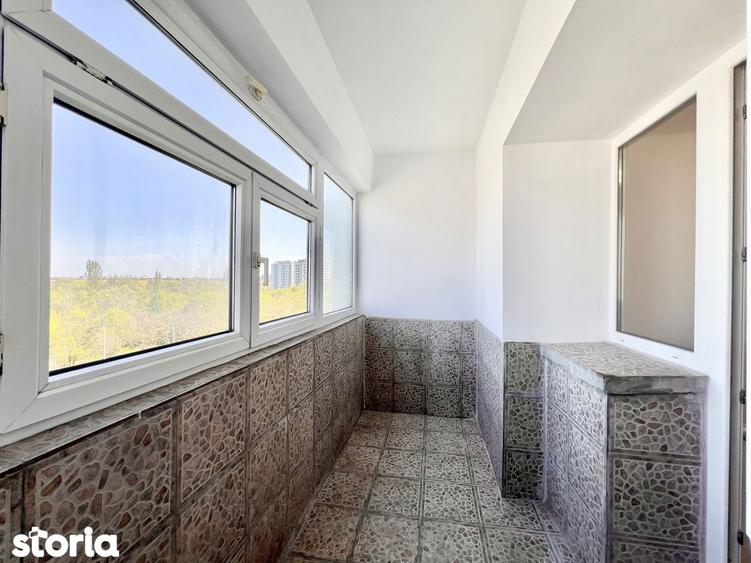 Apartament cu 3 camere, mobilat în Văcăresti