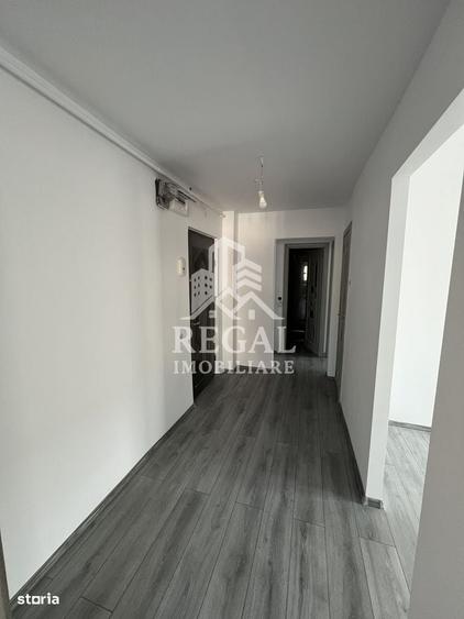 Apartament cu 2 camere decomandat în Rișca
