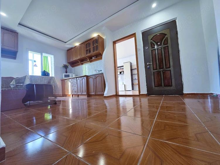 Apartament cu 2 camere decomandat în C5
