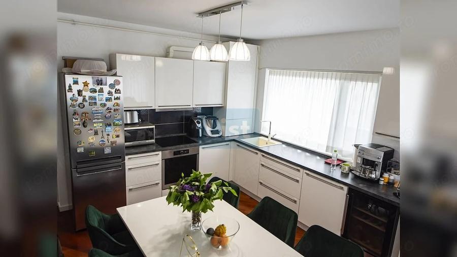 Apartament cu 2 camere semidecomandat în Borhanci