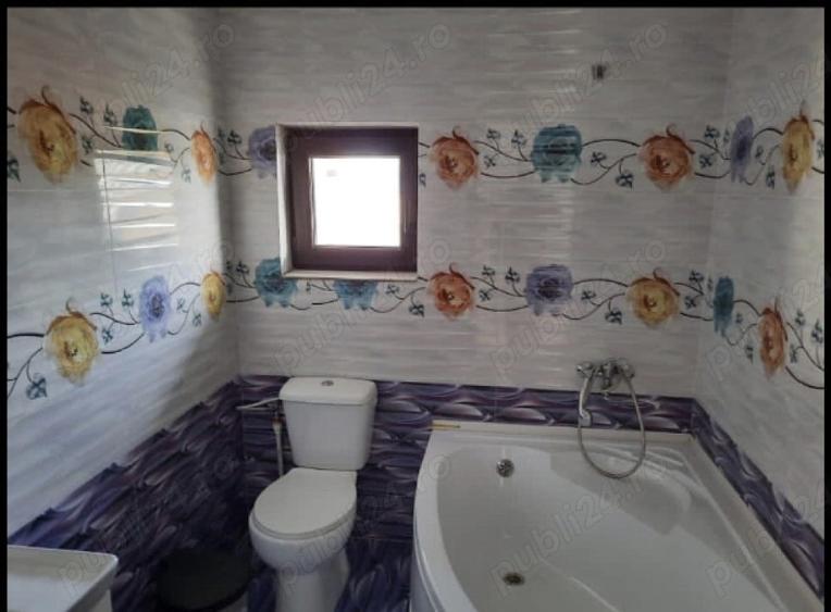 Casă cu 6 camere cu Teren 400 Mp în Central
