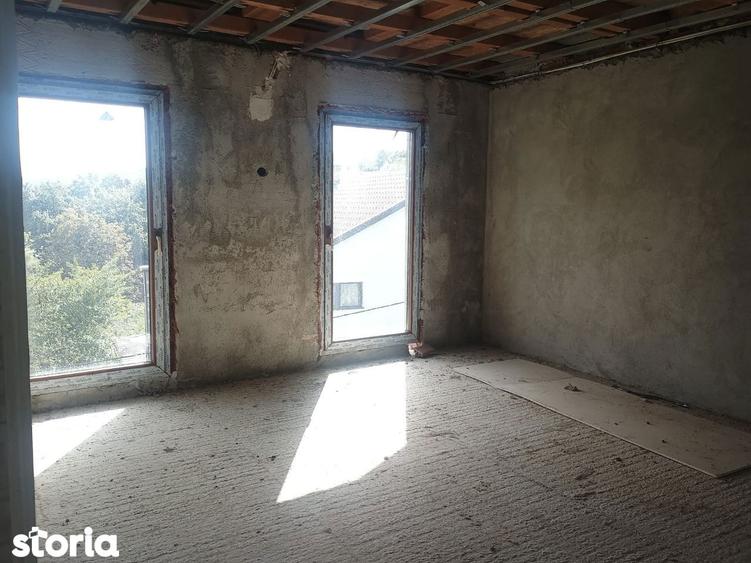 Casa de vanzare, 9 camere, zona lini?tita Parscov - 11