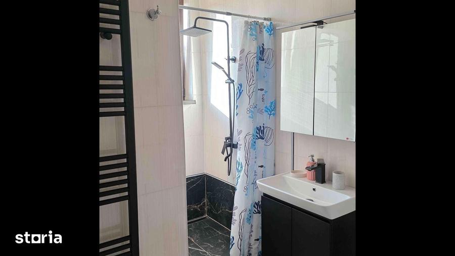 Apartament cu 3 camere decomandat în Băneasa