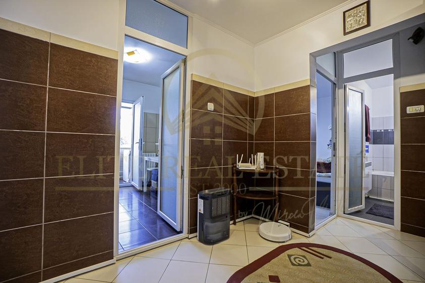 Apartament cu 2 camere decomandat, mobilat în Poarta 6