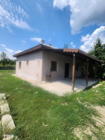 Casă cu 3 camere în Lilieci