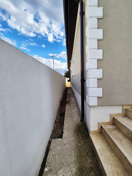 Casă individuală cu 4 camere cu Canalizare în Valu lui Traian