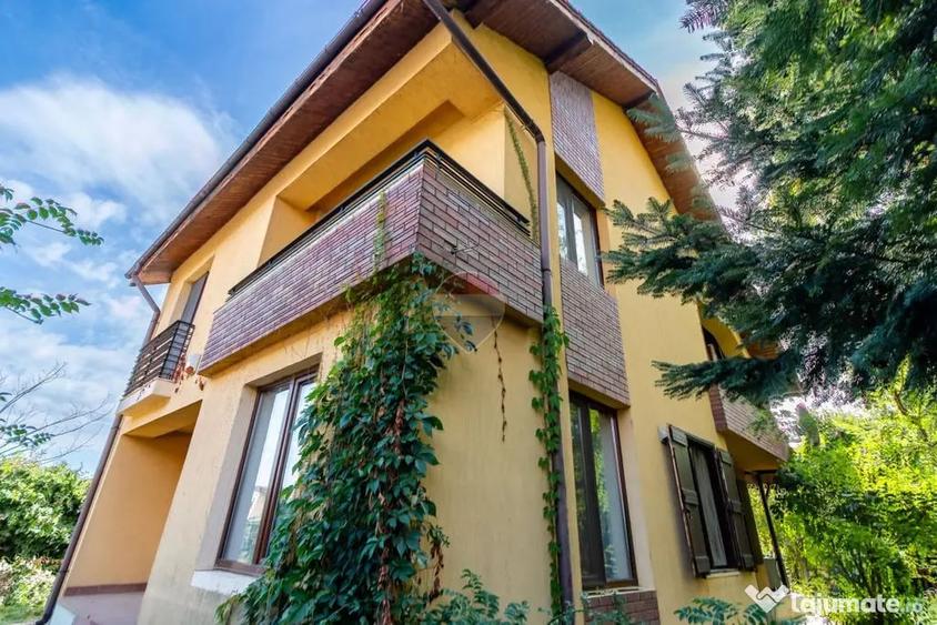 Casă cu 6 camere cu Teren 751 Mp în Corbeanca