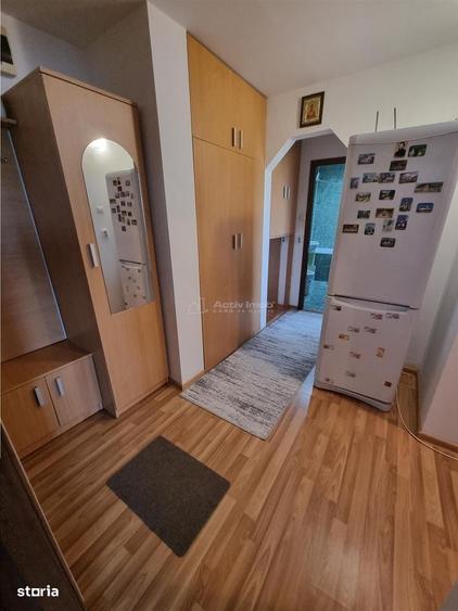 Apartament cu 2 camere decomandat în 1 Mai