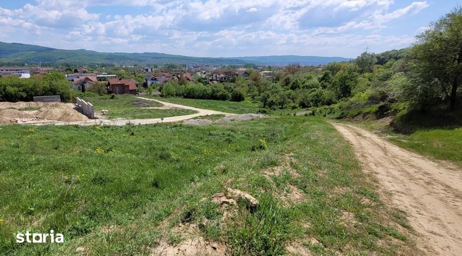 Teren de 620 mp, în Central