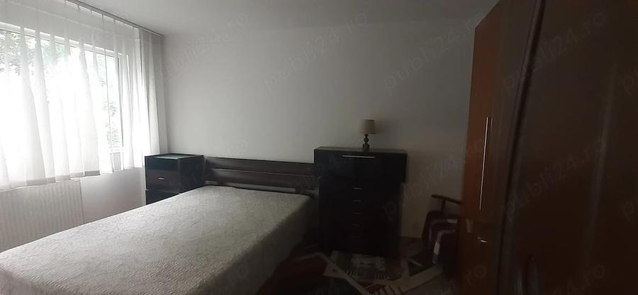Apartament cu 2 camere semidecomandat în Podu Roș