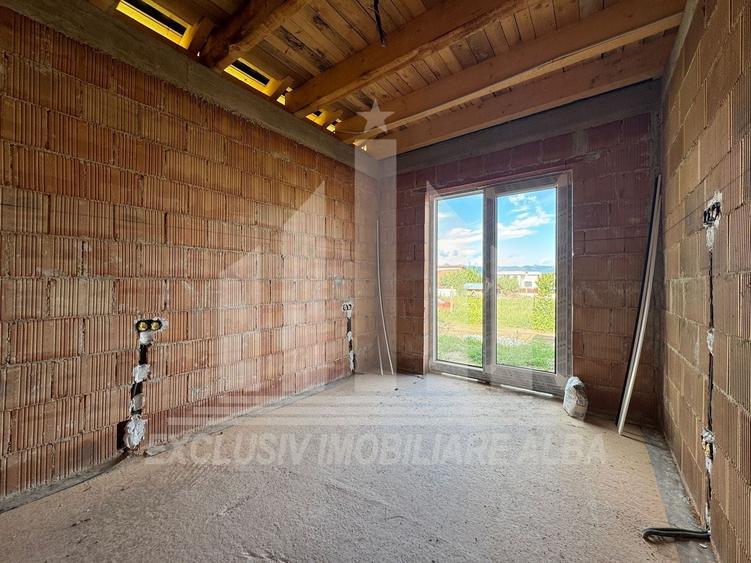 Casa individuala | 1 nivel | 90 mp | 387 mp teren | La rosu | Orizont - 3