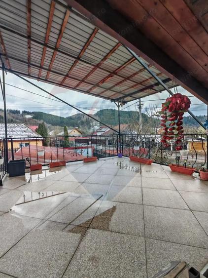 Casa / Vila oportunitate cu 5 camere priveliste frumoasa - 7