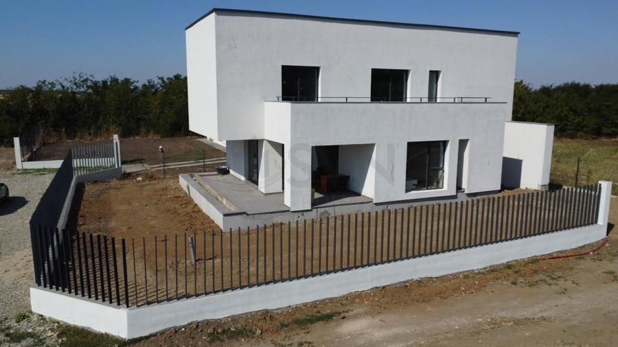 REV2003468 Vile individuale moderne 5 camere teren generos complex Saftica - 2