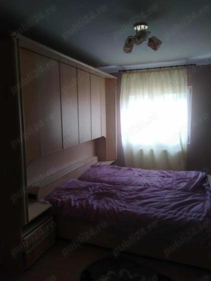 Apartament de vanzare 3 camere decomandat Tabacari - 2