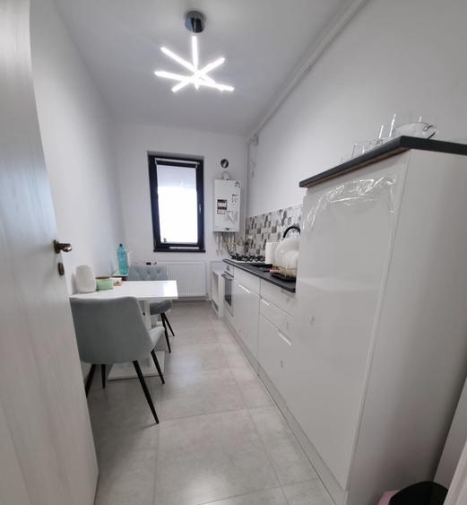 Garsoniera decomandata, Șos Olteniței, mobilată, etaj 4 din 10, finisaje lux - 1