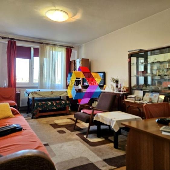 Apartament cu trei camere, zona Scriitorilor 73 mp