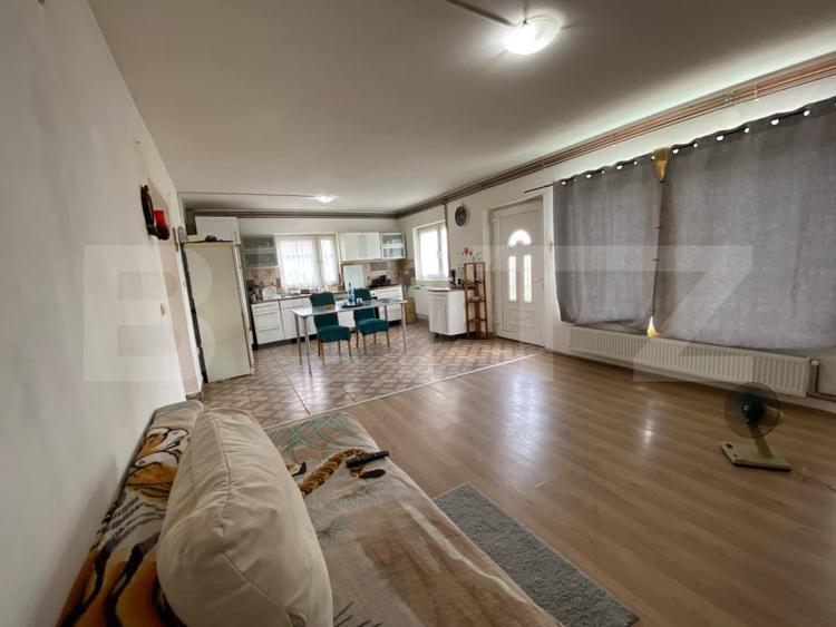 Casă individuală cu 4 camere cu Teren 1275 Mp în Seceani