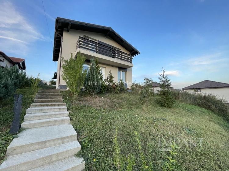 Casa unifamiliala de vanzare cu teren generos in Chinteni!