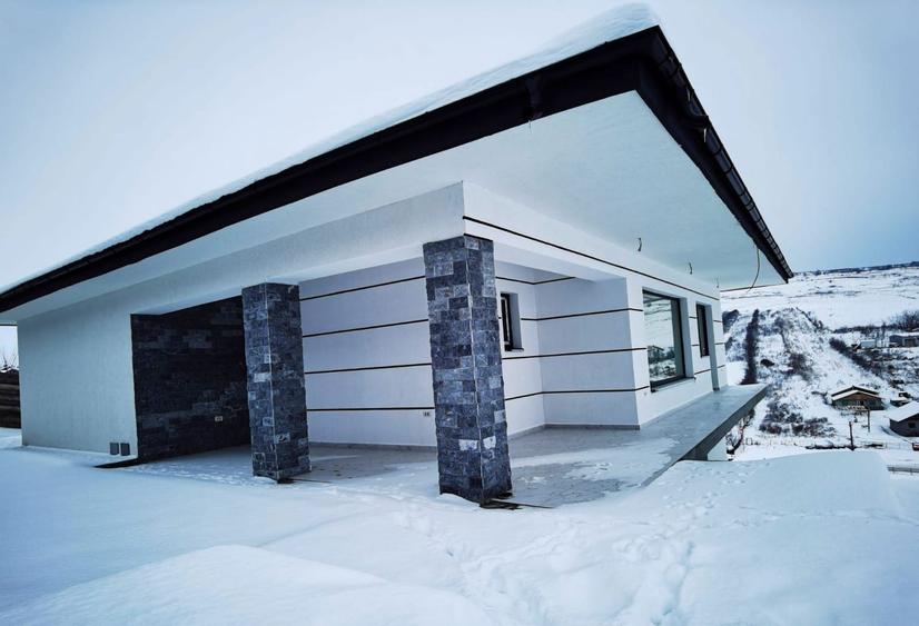 Casa si gradina terasata Rediu 265000 - 2