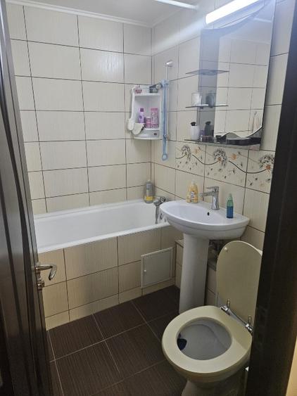 Apartament 2 camere – decomandat – Sector 5, Str. Dobrun nr. 4 - 9