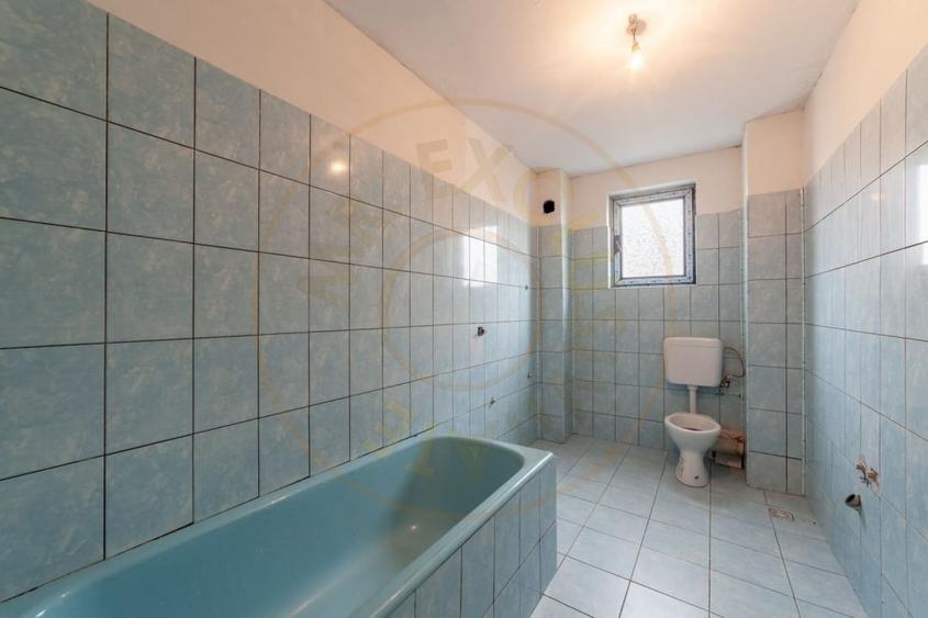 La 2 min de Campulung Muscel – 344 mp utili+ teren 4.563 mp -utilizare multiplă! - 4